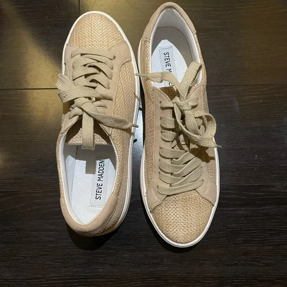 NWOT Steve Madden Linen Sneakers Size 7 - Picture 2 of 6